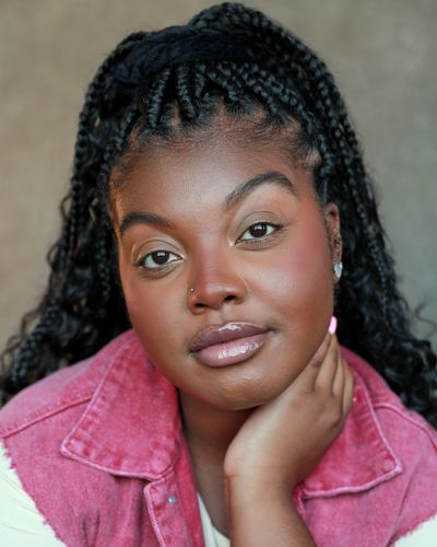 Carys Thomson, musical theatre performer represented by CCM